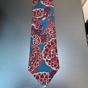 Tie.